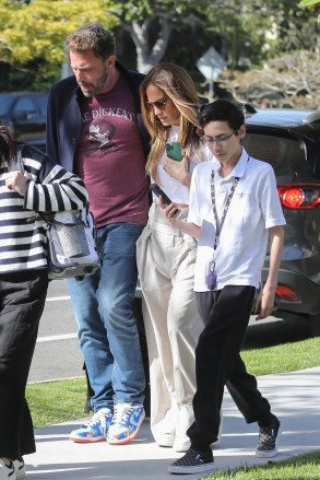 *EXCLUSIVE* Santa Monica, CA - Ben Affleck and Jennifer Lopez attend Samuel's school recital and JLo takes son Max to watch his half Pictured: Ben Affleck, Jennifer Lopez, Samuel Garner Affleck, Maximilian David Muniz BACKGRID USA 20 APRIL 2023 USA: +1 310 798 9111 / usasales@backgrid.com UK: +44 208 344 2007 / uksales@backgrid. com *UK Clients - Photos containing children Please rasterize face before posting *